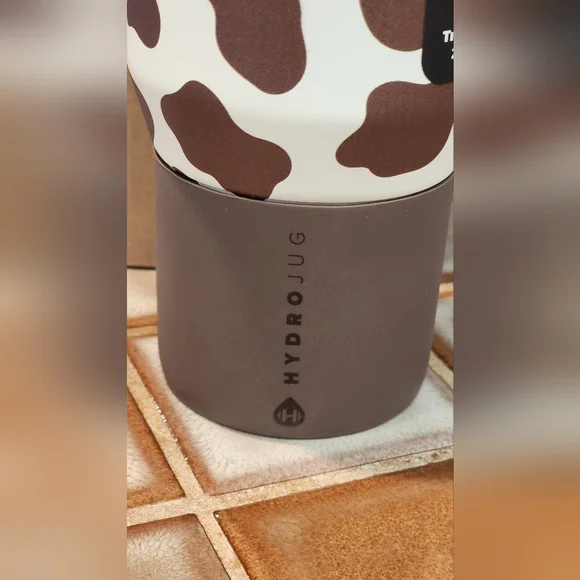 NEW IN BOX HydroJug HOWDY Cow Print Traveler 20oz LIMITED EDITION - Picture 5 of 7